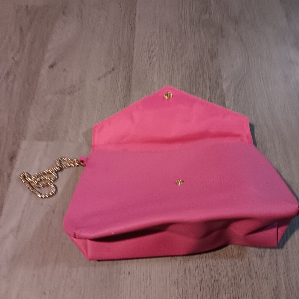 Chic Pink Clutch with Gold Chain - Picture 4 of 4